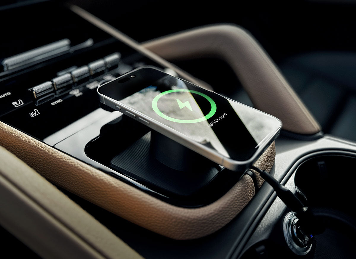 Wireless Charger for 2024+ Porsche Cayenne with MagSafe for Apple